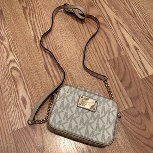 Small White Michael Kors Crossbody Purse